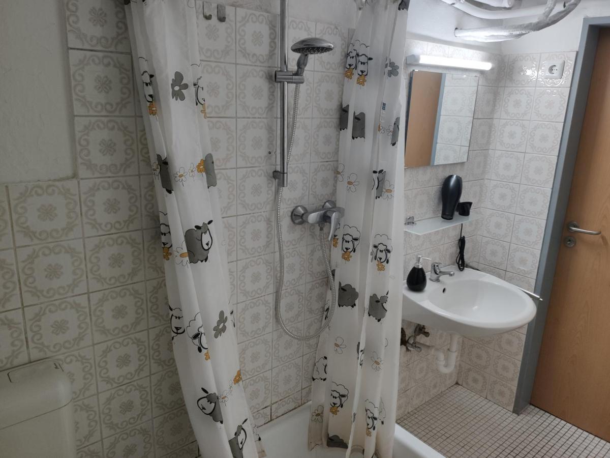 Schoene Einfache Ferienwohnung In Oldenburg Zewnętrze zdjęcie